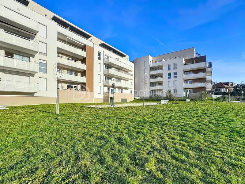 Appartement - 81 m² - 4 pièces