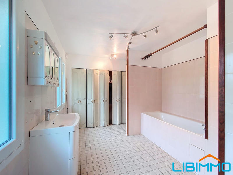 Maison - 157 m² - 7 pièces