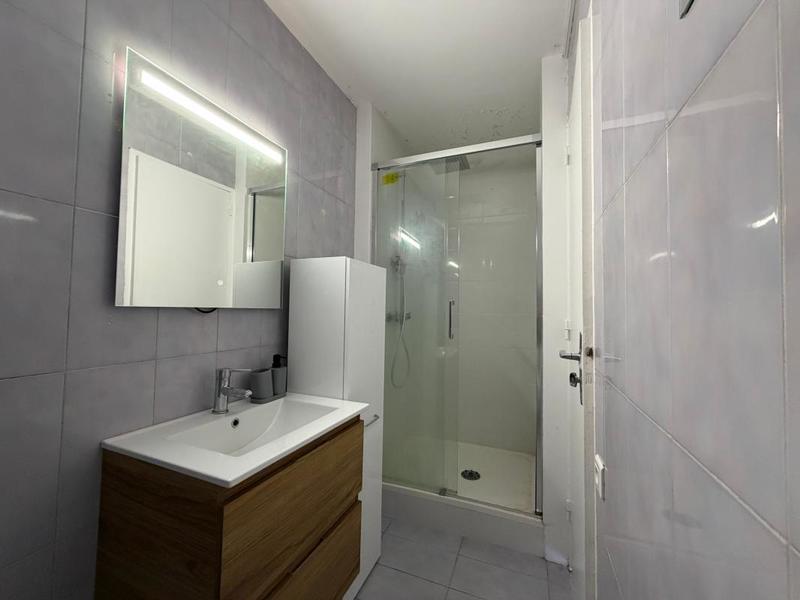 Studio - 30 m² - 1 pièce