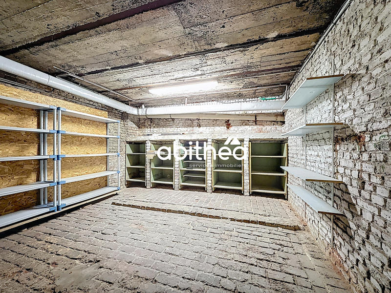 Maison - 205 m² - 9 pièces