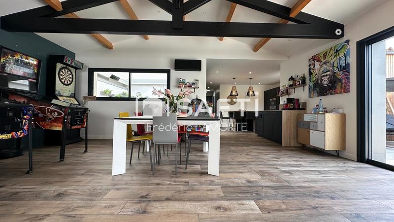 Villa - 199 m² - 7 pièces