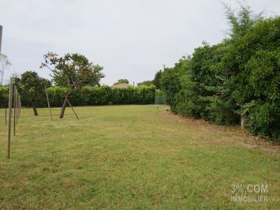 Terrain constructible - 694 m²
