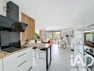 Maison - 81 m² - 4 pièces