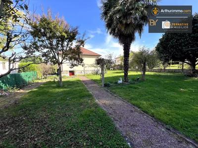 Maison traditionnelle - 83 m² - 4 pièces