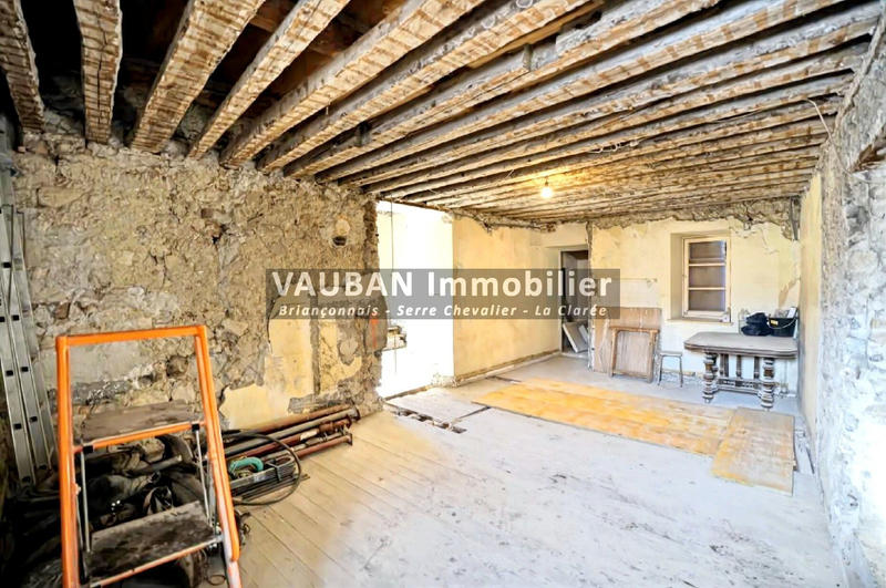 Maison - 400 m² - 20 pièces