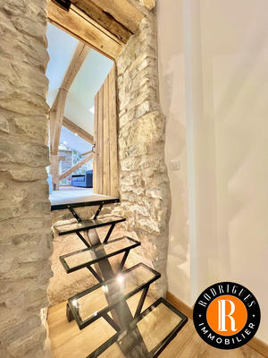 Maison - 372 m² - 12 pièces