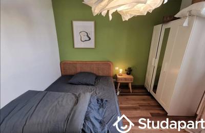 Chambre - 10 m² - 1 pièce