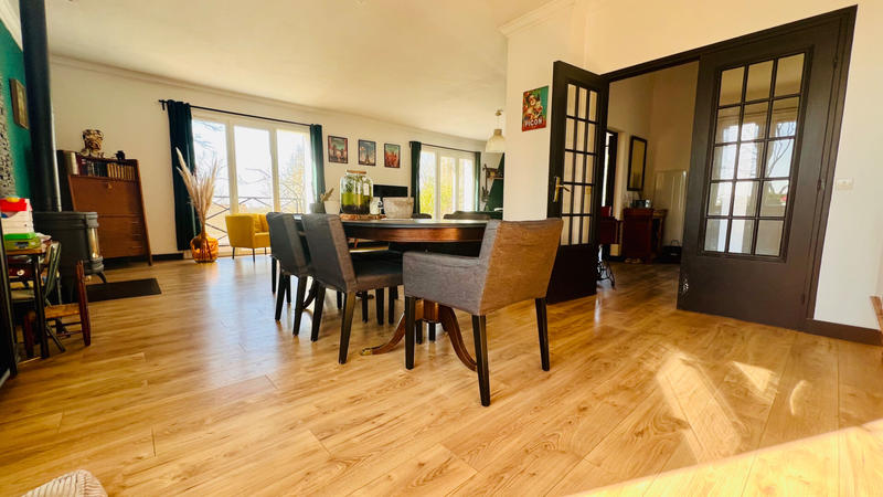 Maison - 186 m² - 7 pièces