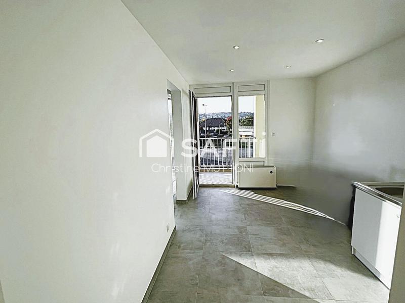 Appartement - 83 m² - 5 pièces