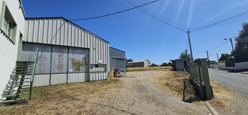 Entrepôt - 2 160 m²