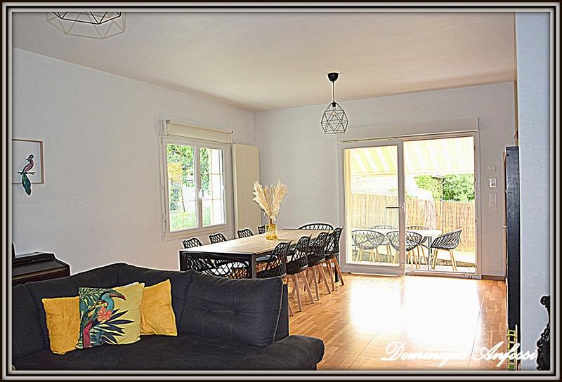 Maison - 159 m² - 6 pièces