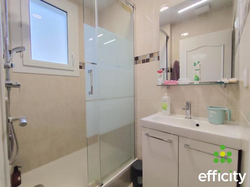 Pavillon - 94 m² - 5 pièces