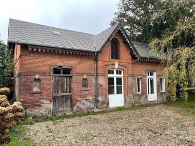 Maison - 241 m² - 11 pièces