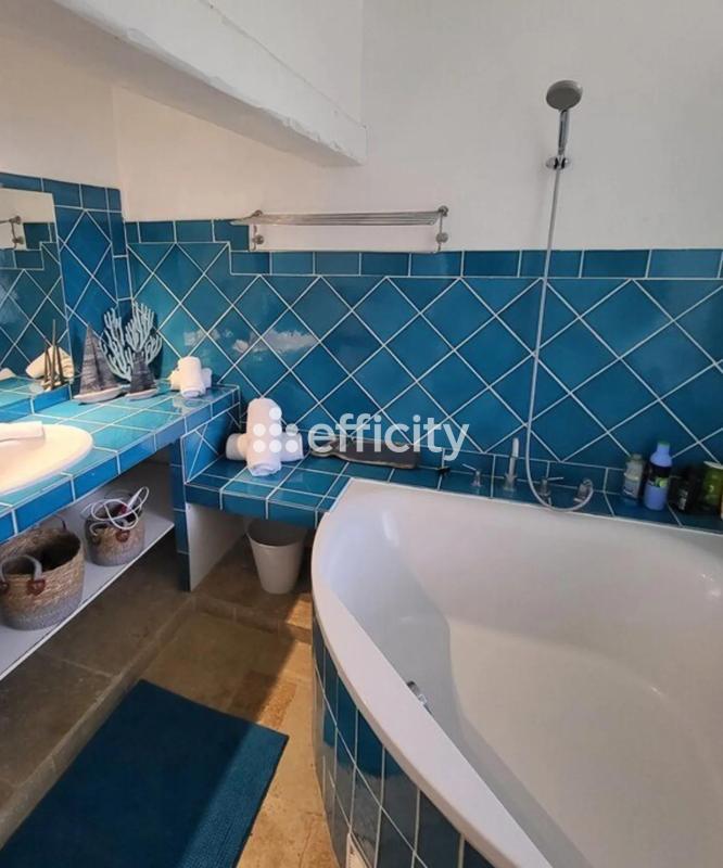 Villa - 179 m² - 7 pièces