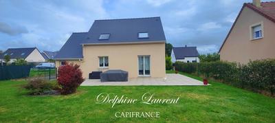 Maison - 90 m² - 5 pièces