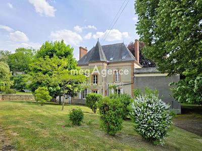 Maison de campagne - 263 m² - 11 pièces