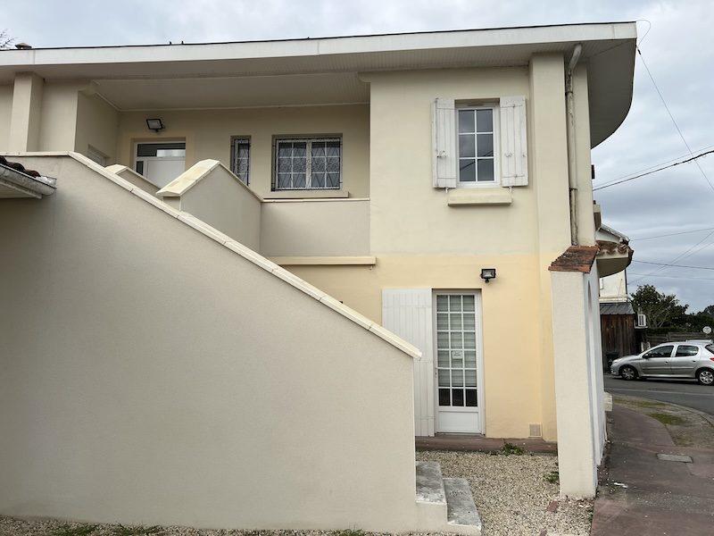 Local d'activités - 350 m² - 11 pièces