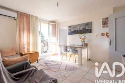 Appartement - 64 m² - 4 pièces