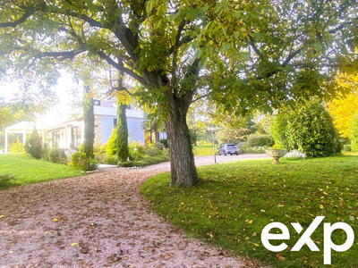 Maison - 288 m² - 11 pièces