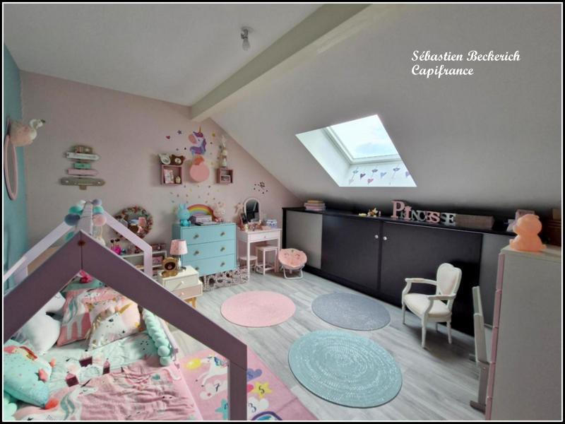 Maison - 240 m² - 8 pièces