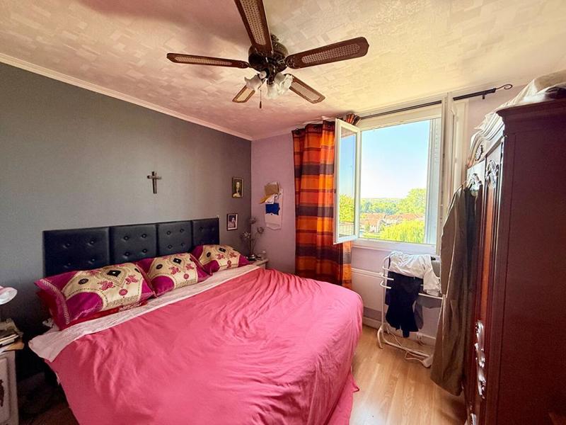 Maison - 186 m² - 8 pièces