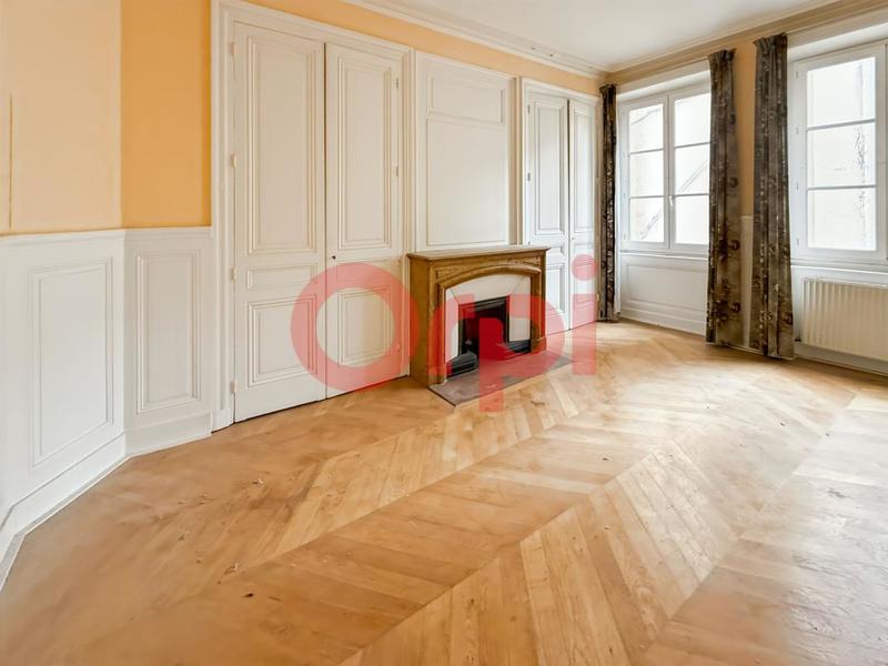 Appartement - 116 m² - 5 pièces