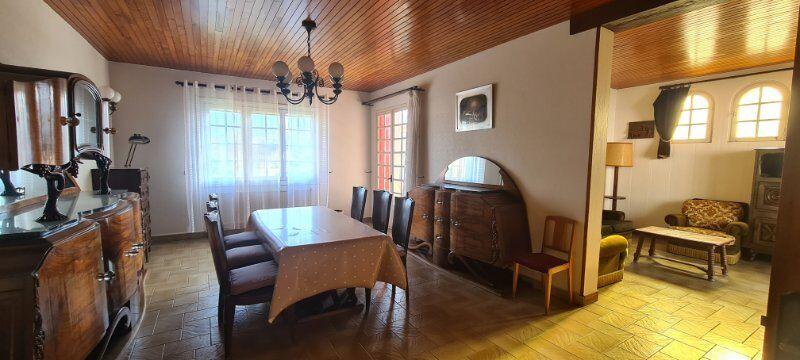 Maison - 175 m² - 7 pièces