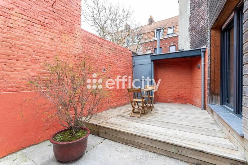 Immeuble - 84 m² - 6 pièces