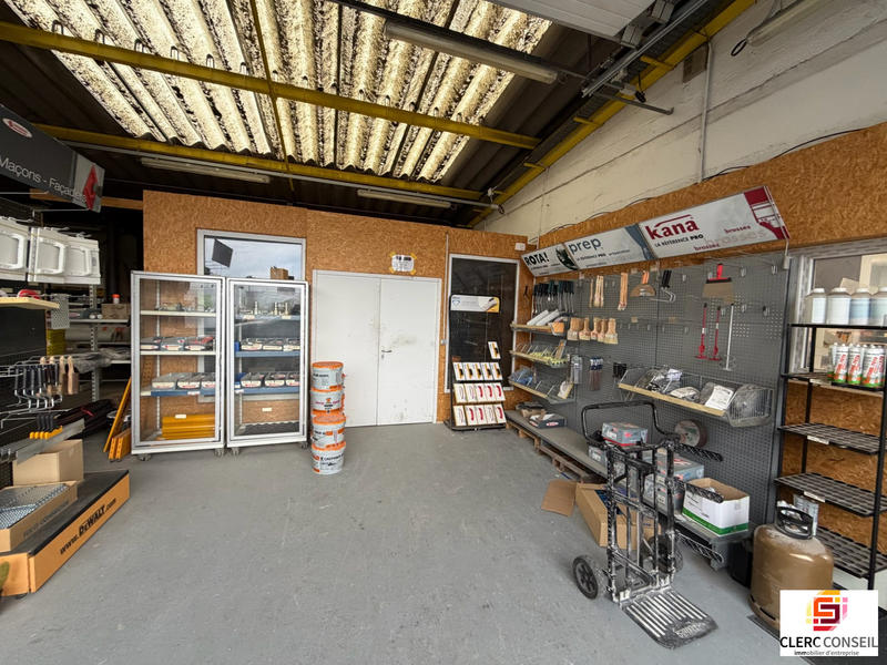 Local d'activités - 1 000 m²