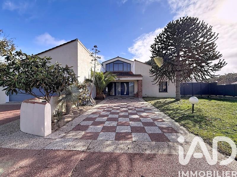 Maison de maîtres - 229 m² - 6 pièces