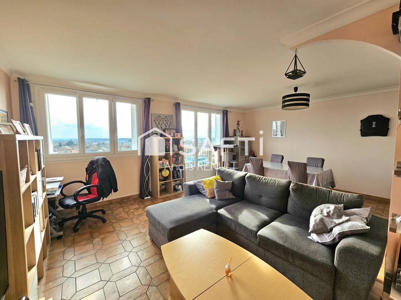 Appartement - 85 m² - 5 pièces