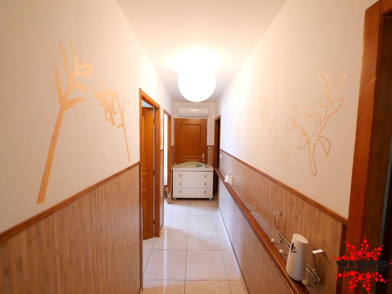 Villa - 254 m² - 11 pièces