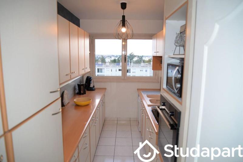 Chambre - 13 m² - 1 pièce