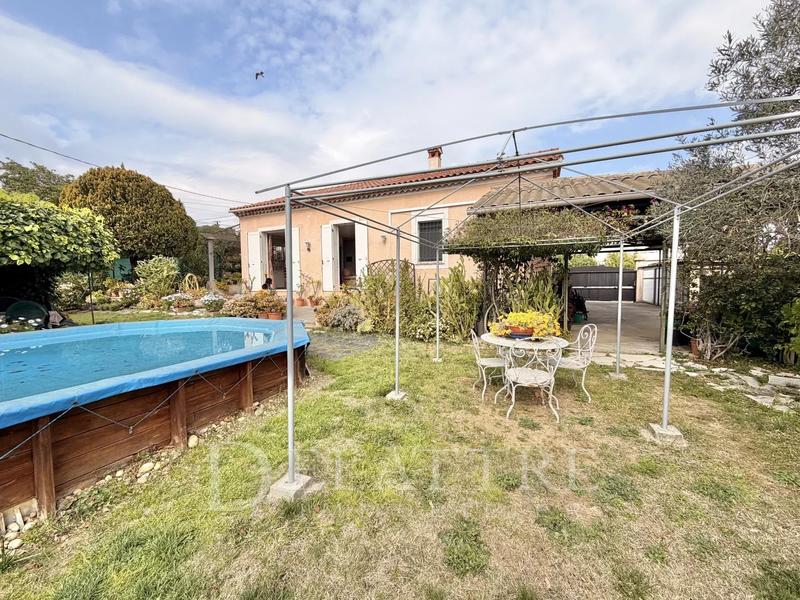 Villa - 220 m² - 5 pièces