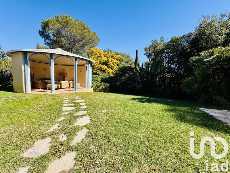 Maison - 350 m² - 8 pièces