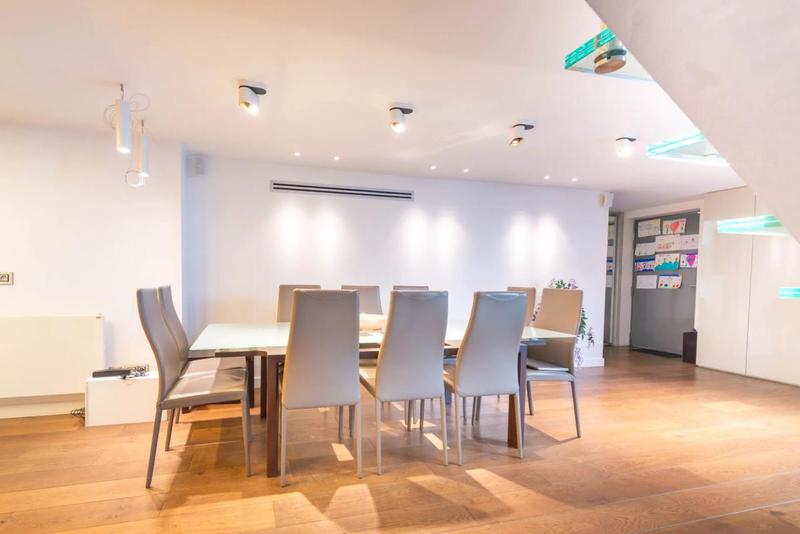 Maison - 180 m² - 6 pièces