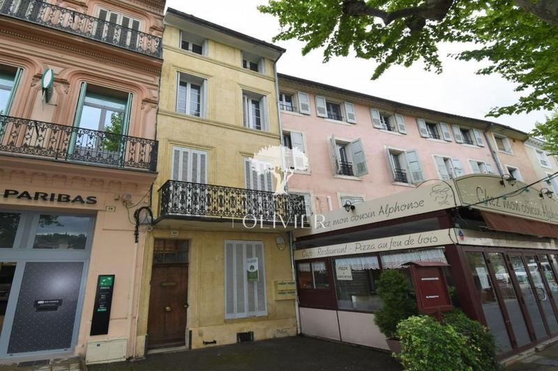 Maison - 210 m² - 7 pièces