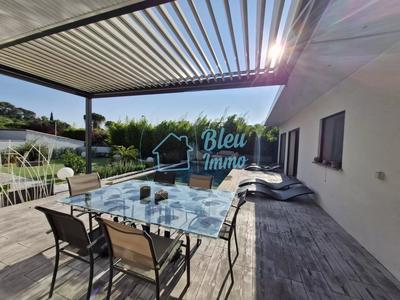 Villa - 180 m² - 5 pièces