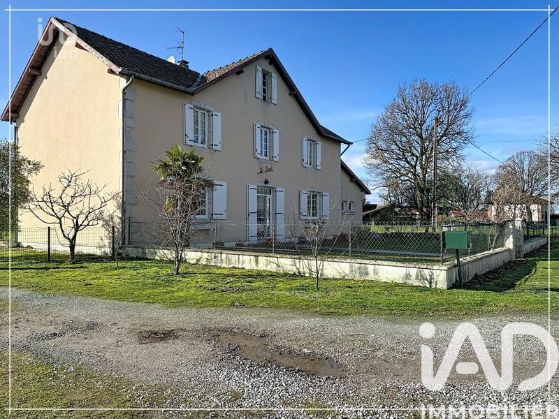 Maison - 224 m² - 10 pièces