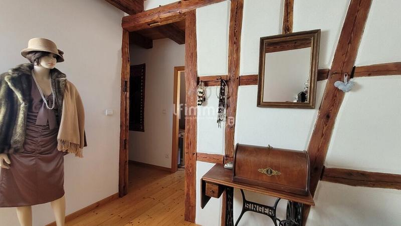 Maison - 207 m² - 7 pièces