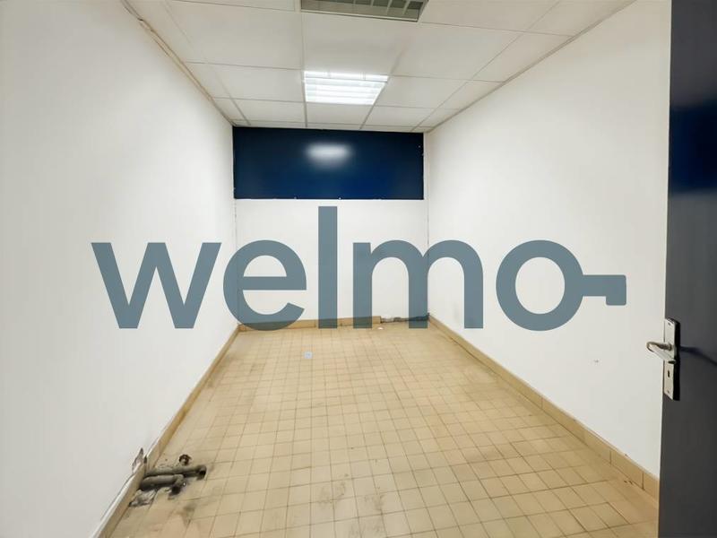 Local commercial - 156 m² - 5 pièces