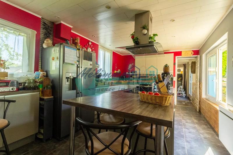 Maison - 115 m² - 6 pièces