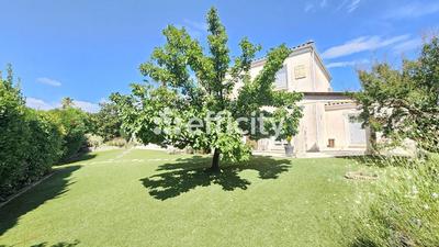 Maison - 162 m² - 6 pièces