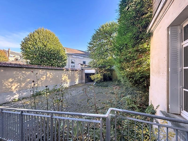 Immeuble - 570 m² - 25 pièces