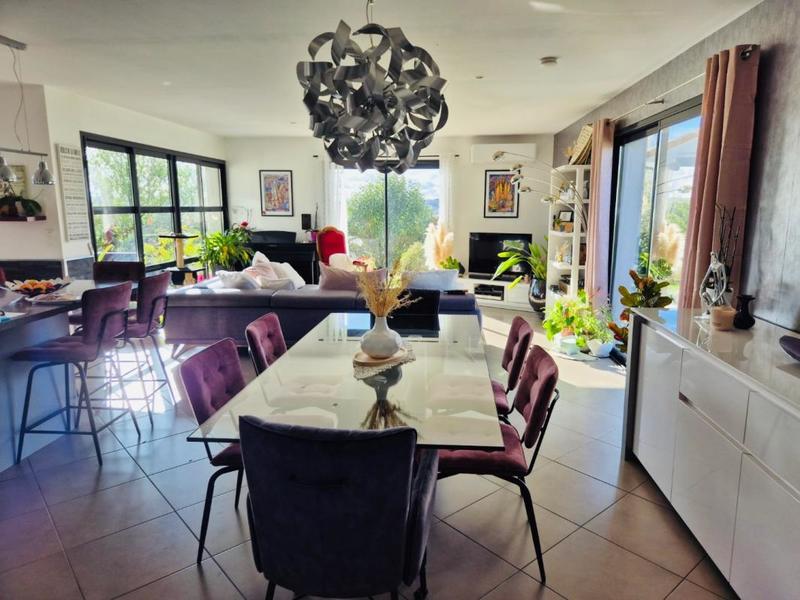 Maison - 126 m² - 5 pièces