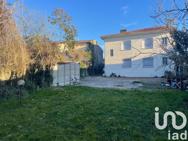 Maison - 220 m² - 8 pièces