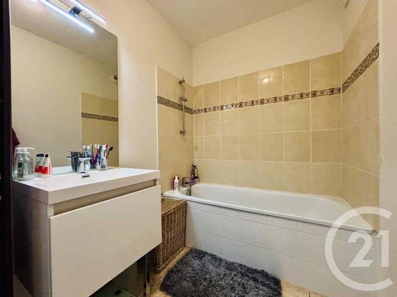 Appartement - 68 m² - 4 pièces