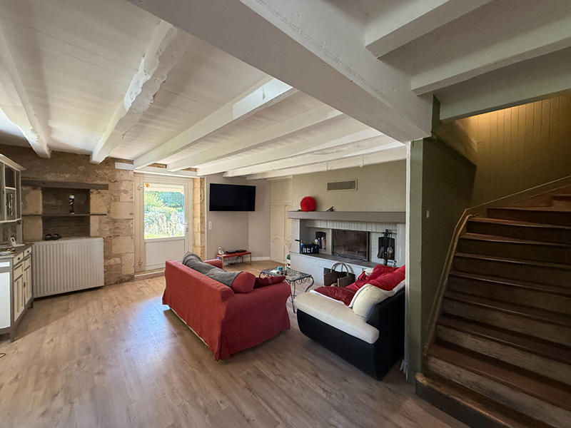 Maison - 210 m² - 4 pièces