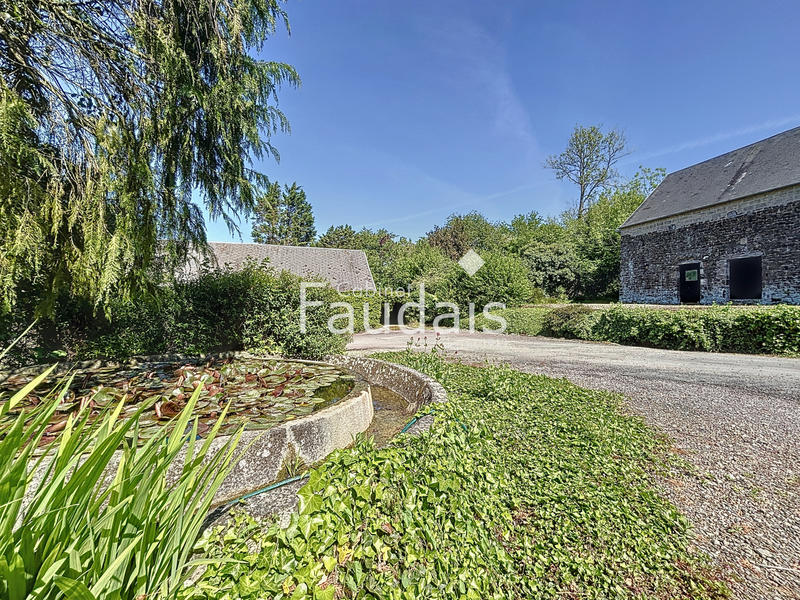 Maison - 282 m² - 7 pièces