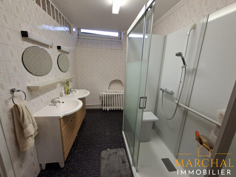 Maison - 190 m² - 6 pièces